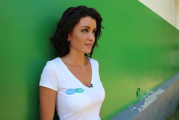 16P Jenifer Bartoli Sexy