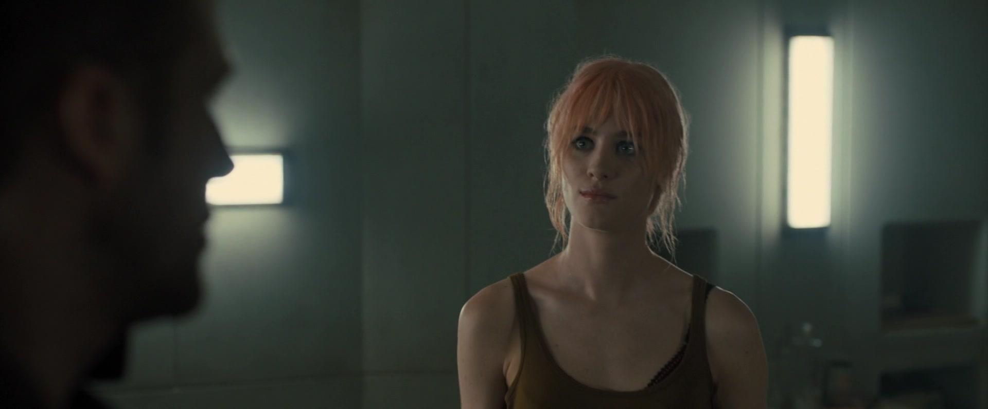 25P Ana de Armas, Sallie Harmsen, Mackenzie Davis Sexy