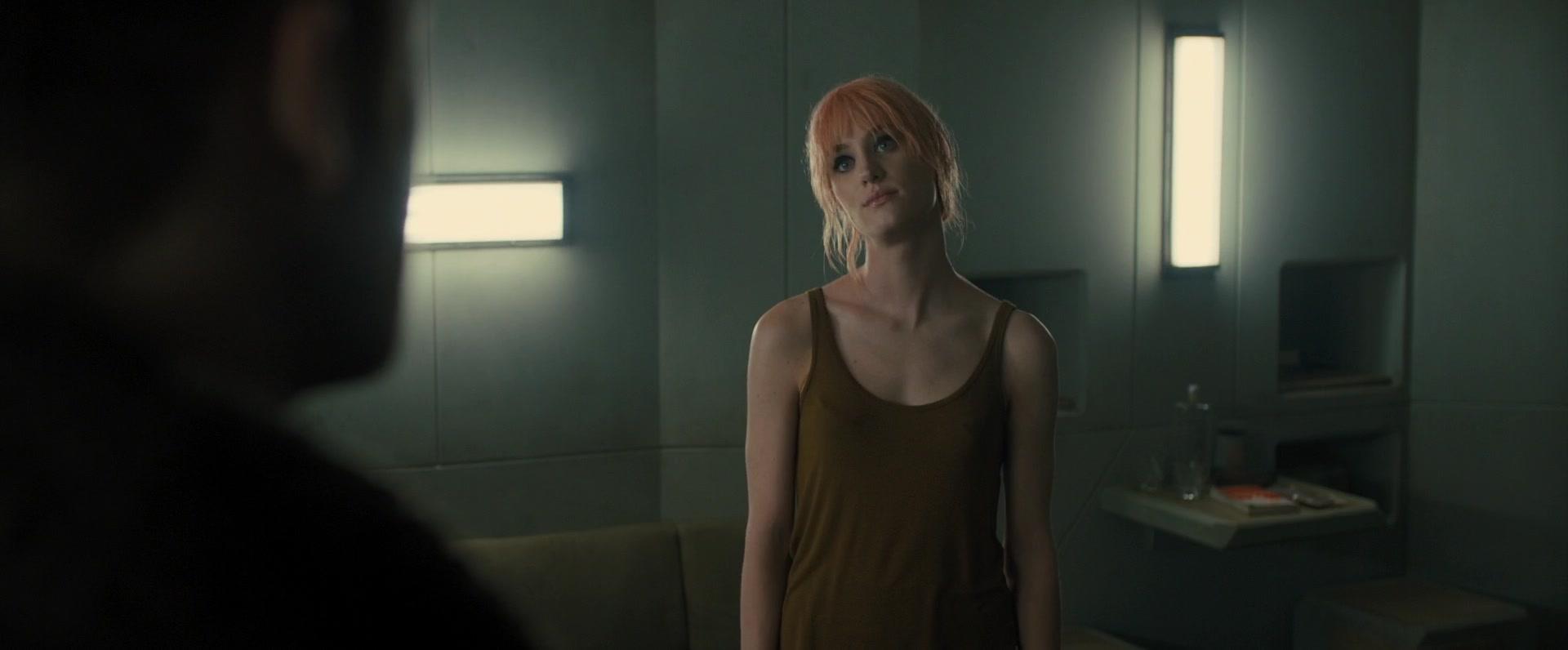 25P Ana de Armas, Sallie Harmsen, Mackenzie Davis Sexy