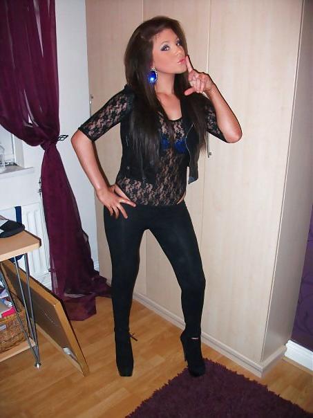 25P I love spandex (Lycra) leotards and leggings!