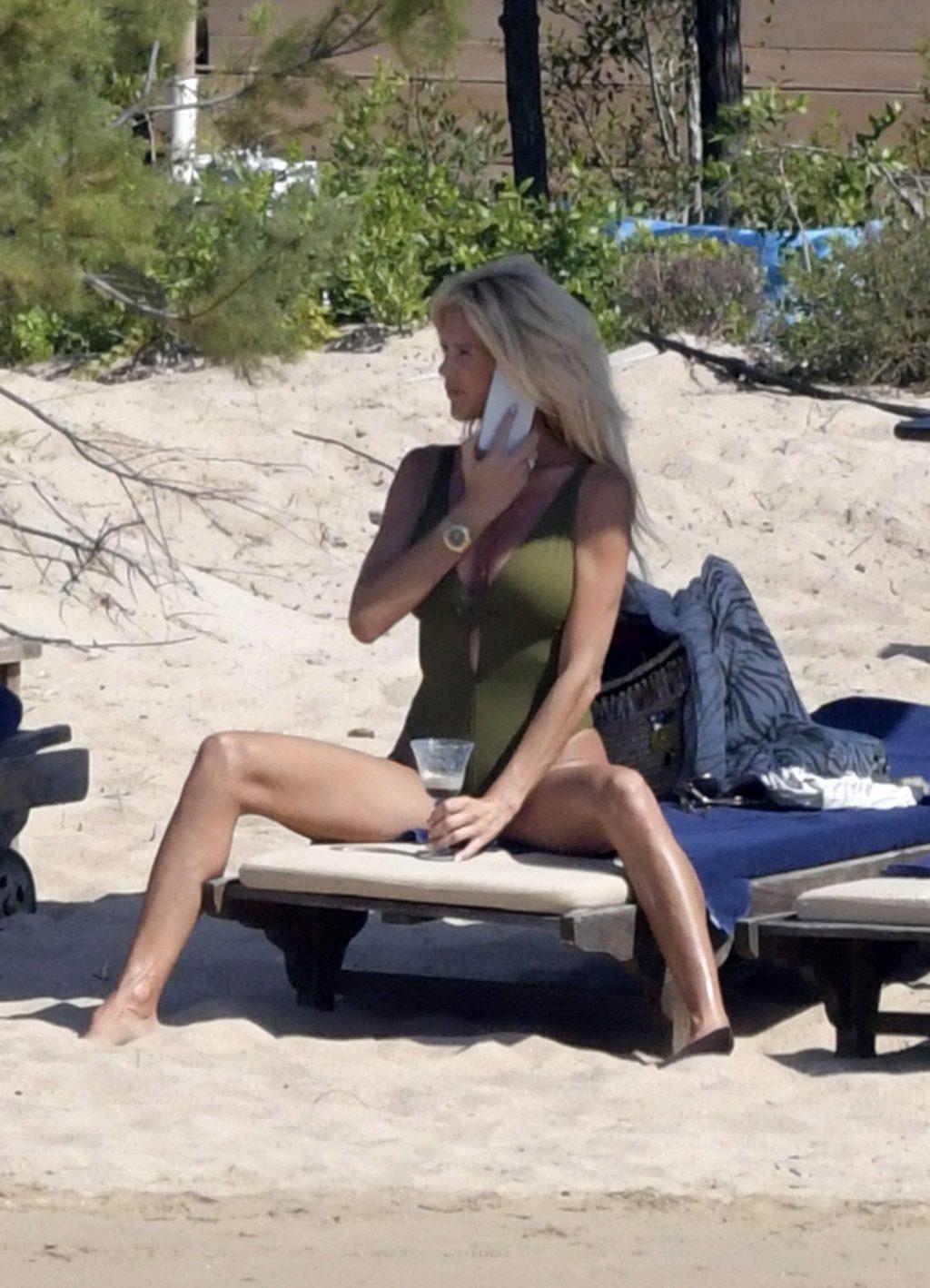 25P Victoria Silvstedt Swimsuit