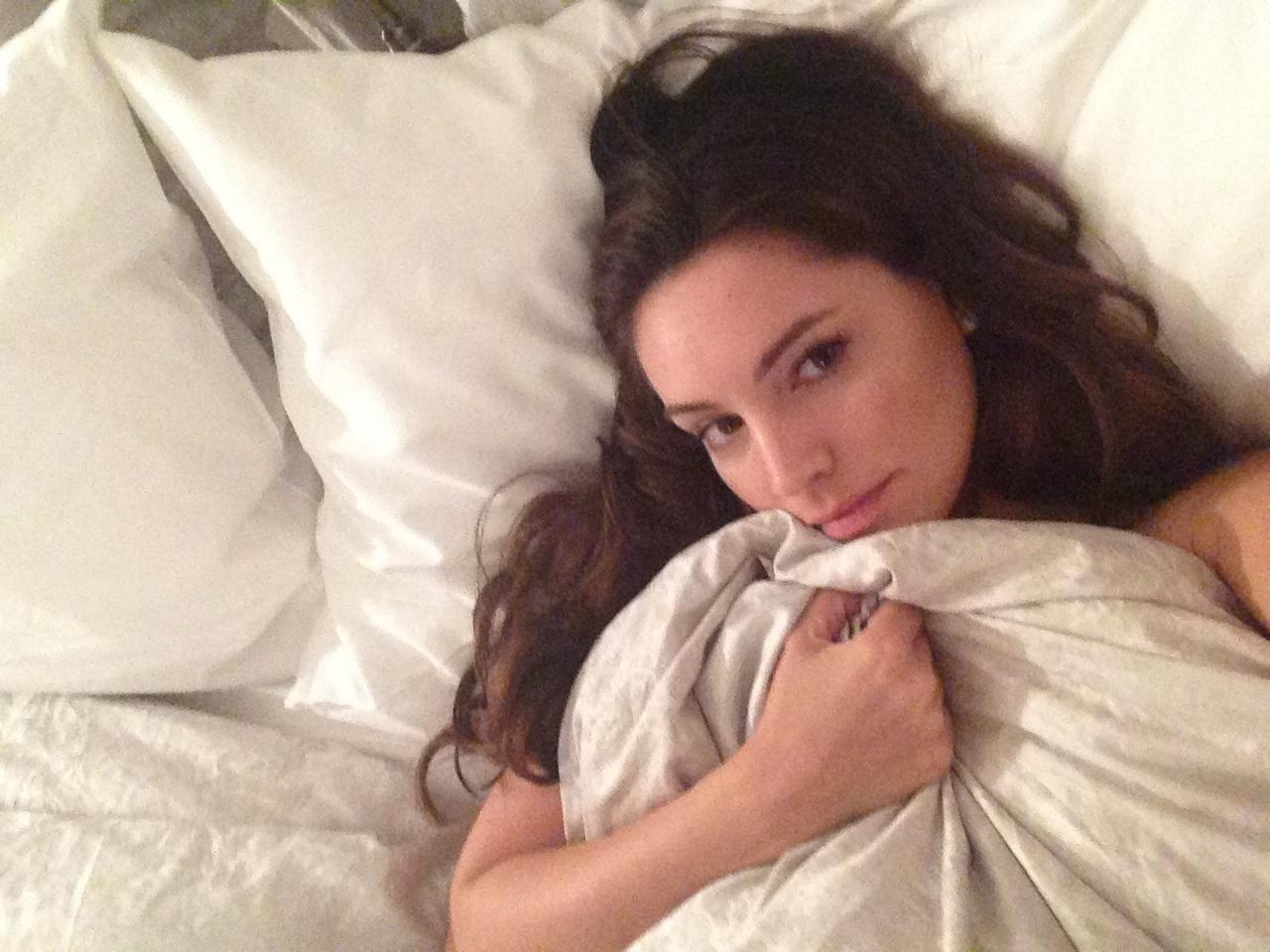 17P Kelly Brook’s Leaks Are Straight-Up Dirty