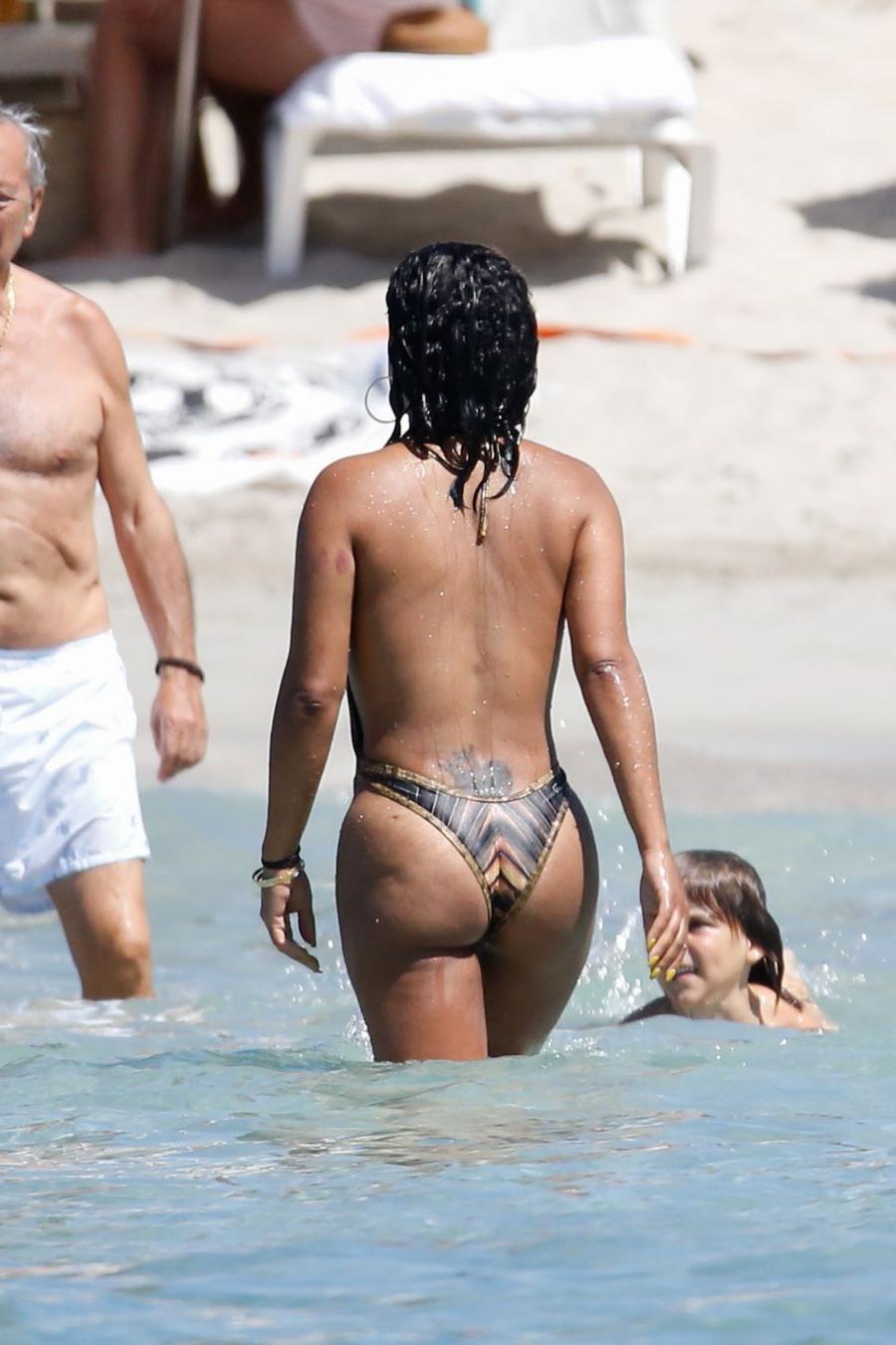 7P Christina Milian Swimsuit Photos