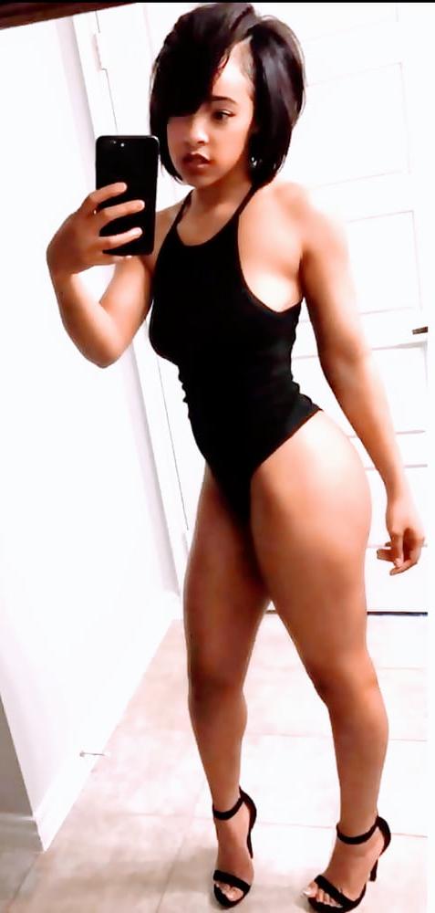 25P Sexy in heels