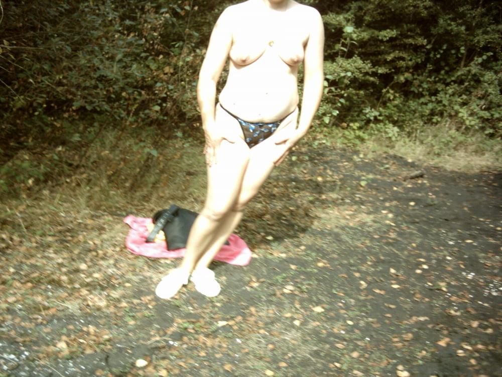 19P Mature French Lady
