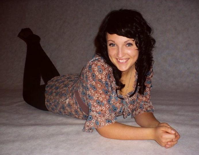 25P sexy females in tights pantyhose nylons 124