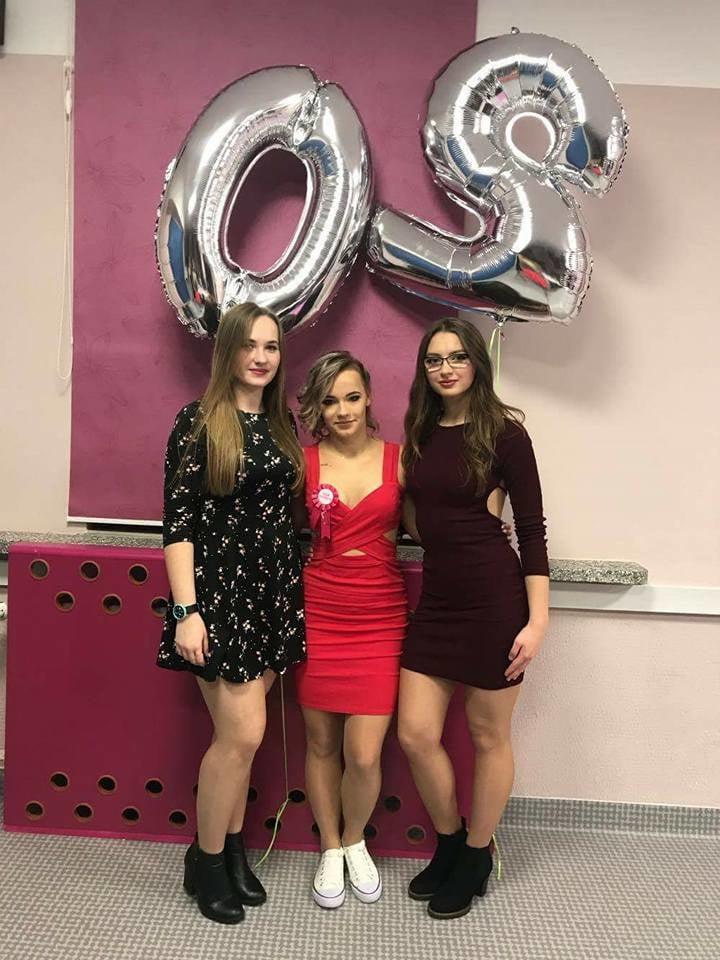 25P sexy females in tights pantyhose nylons 124
