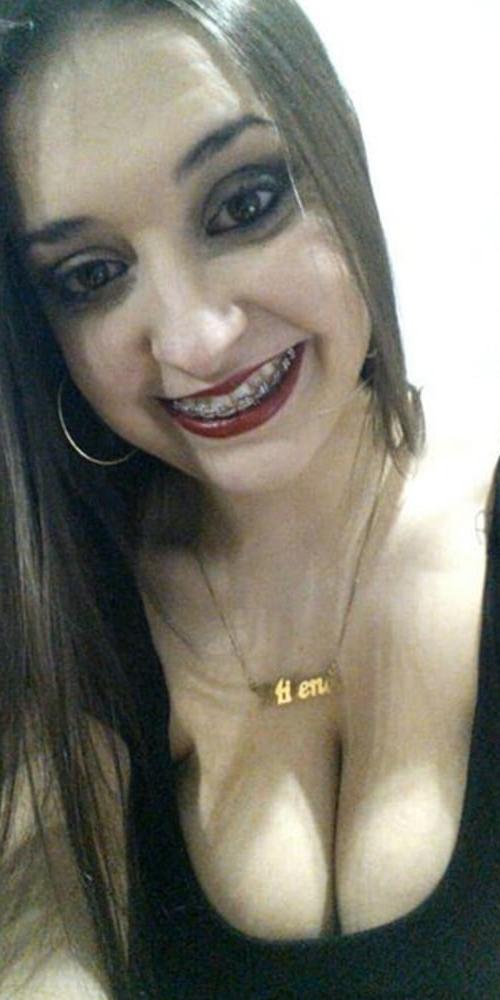 25P PORQUINHA LEITEIRA - SLUT HUGE BUSTY TEEN