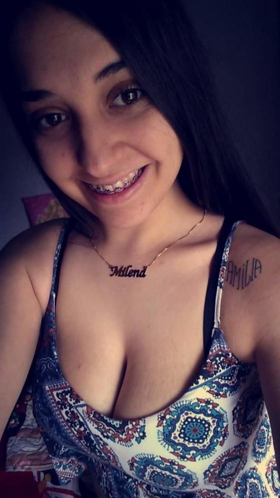 25P PORQUINHA LEITEIRA - SLUT HUGE BUSTY TEEN
