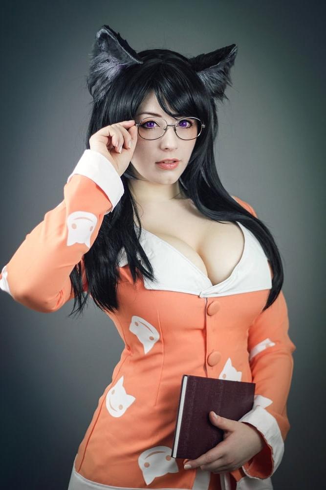 25P Busty Cosplays