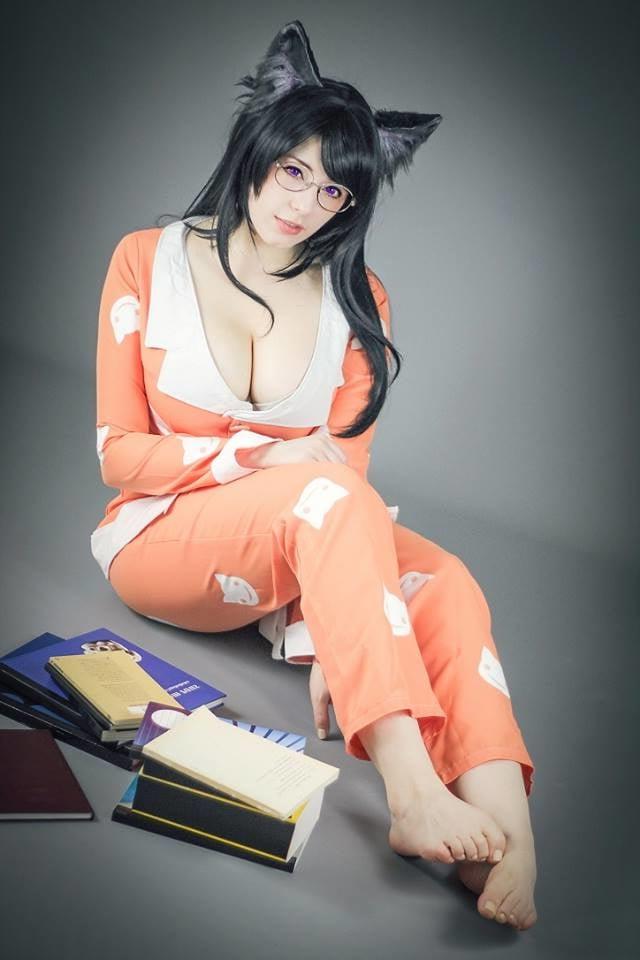 25P Busty Cosplays
