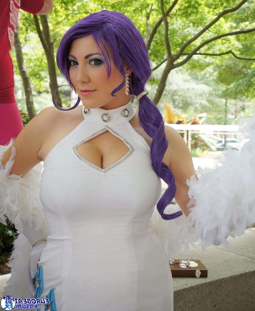 25P Busty Cosplays