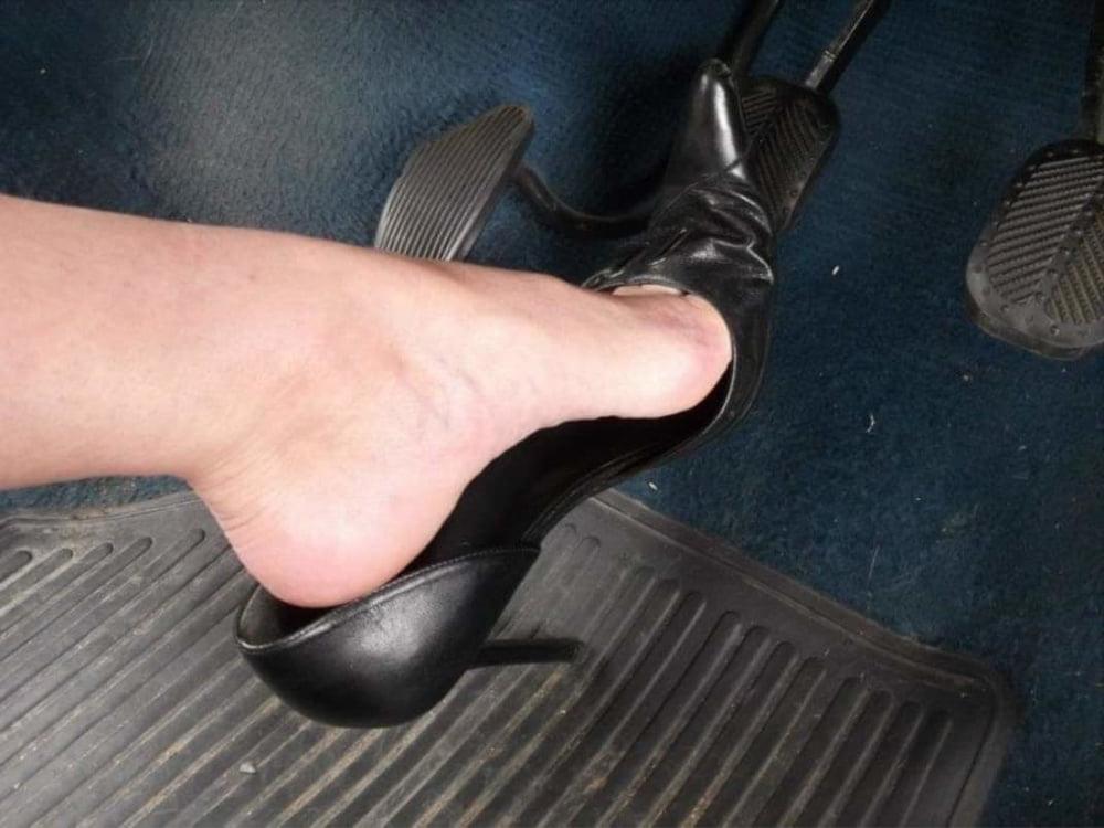 25P Heels Girs and pedals