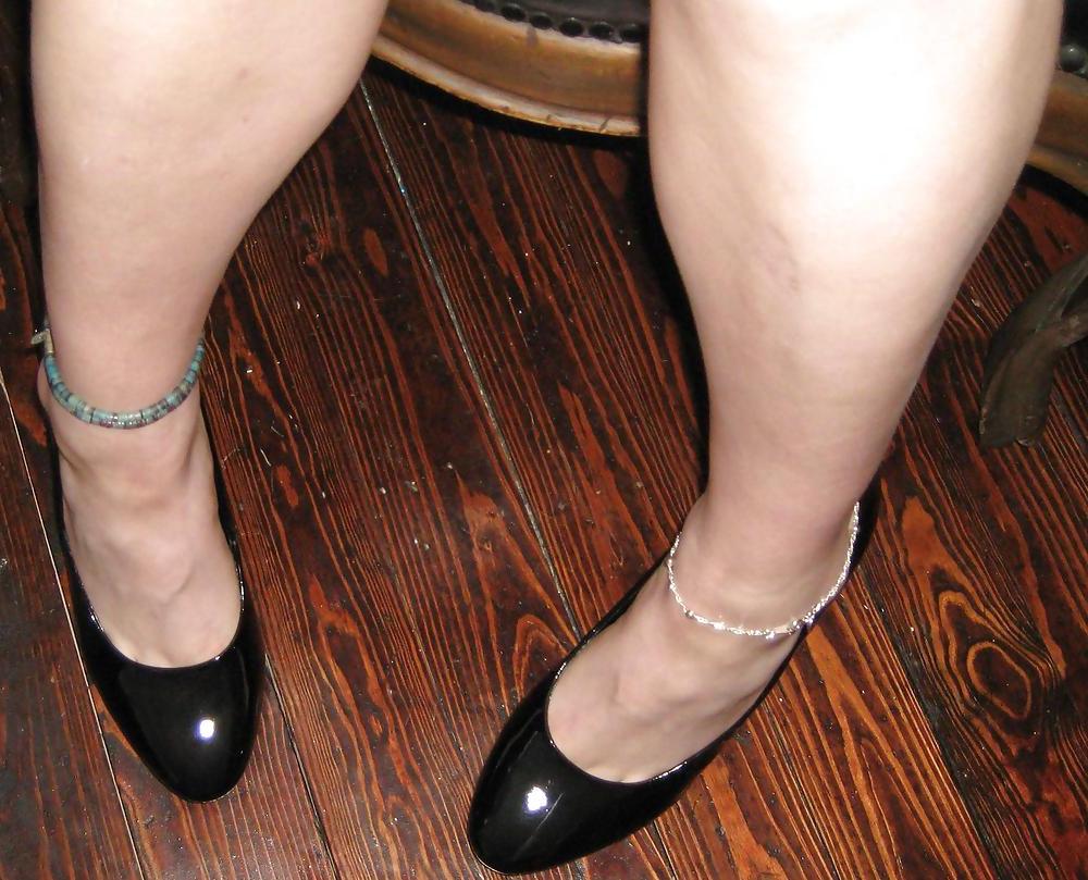 25P Julie's New Dress & Shoes