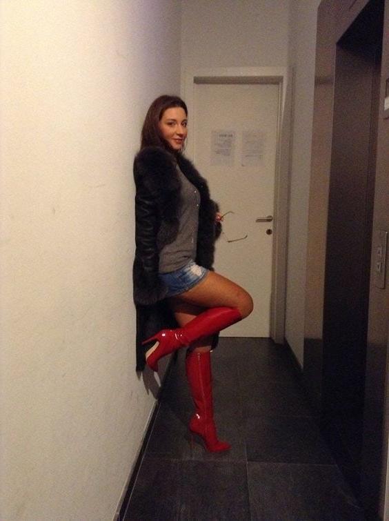 25P French escort