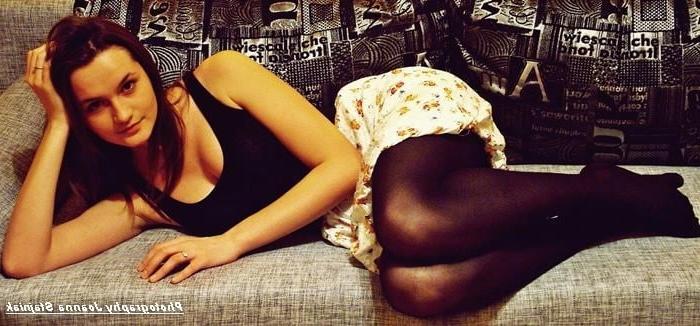 25P sexy females in tights pantyhose nylons 123