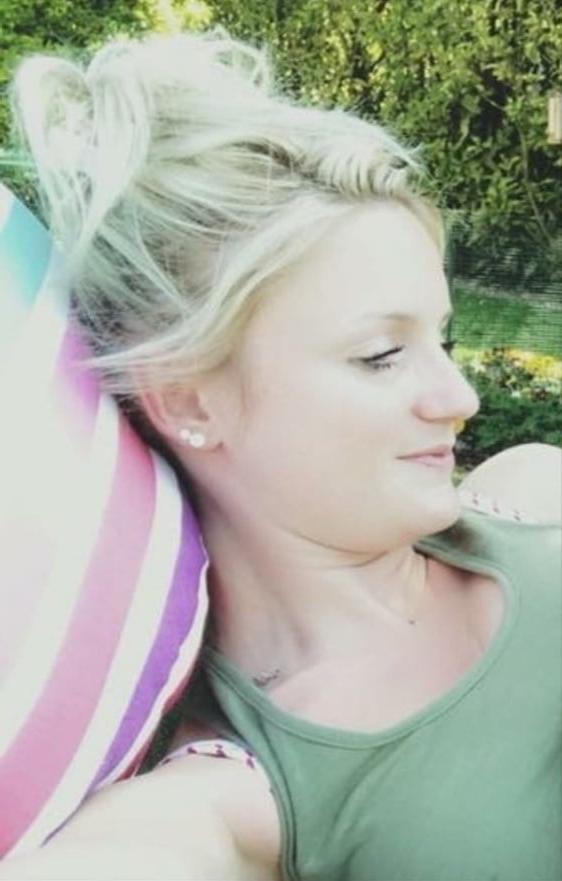 7P LAURINE 20 Y FRENCH WHORE