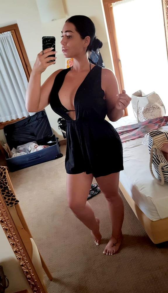 25P Me Horny in Holidays