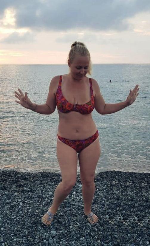 25P sexy russian matures and wifes outdoor