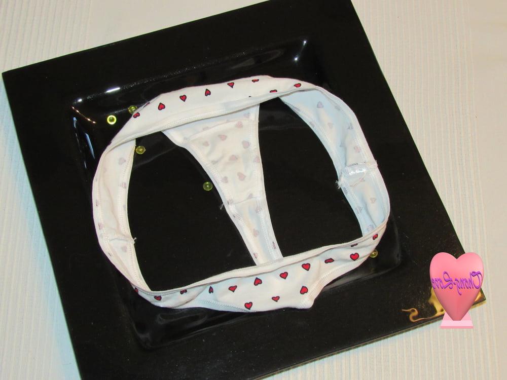 18P My sexy sisters little thongs