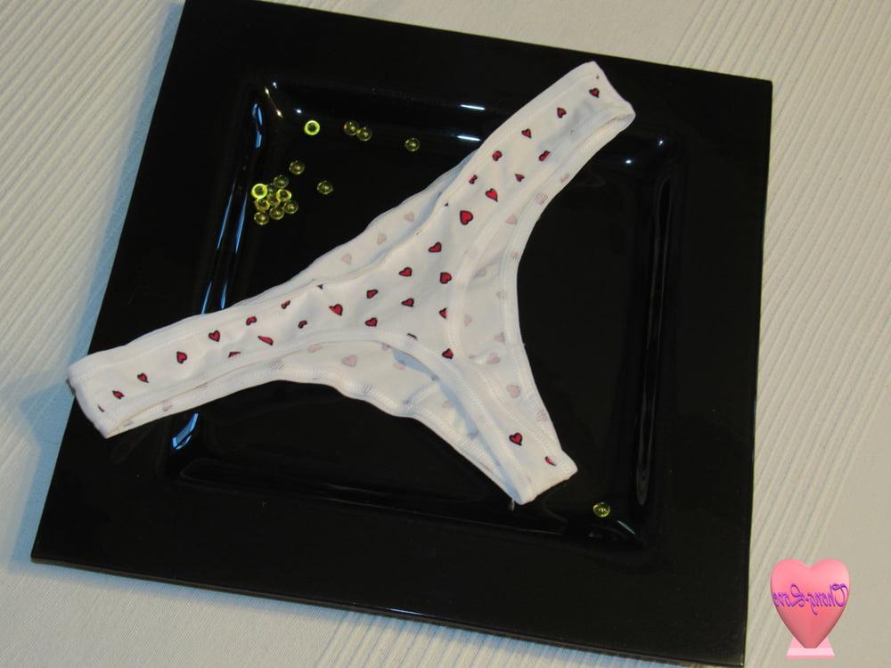 18P My sexy sisters little thongs