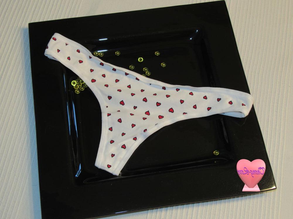 18P My sexy sisters little thongs