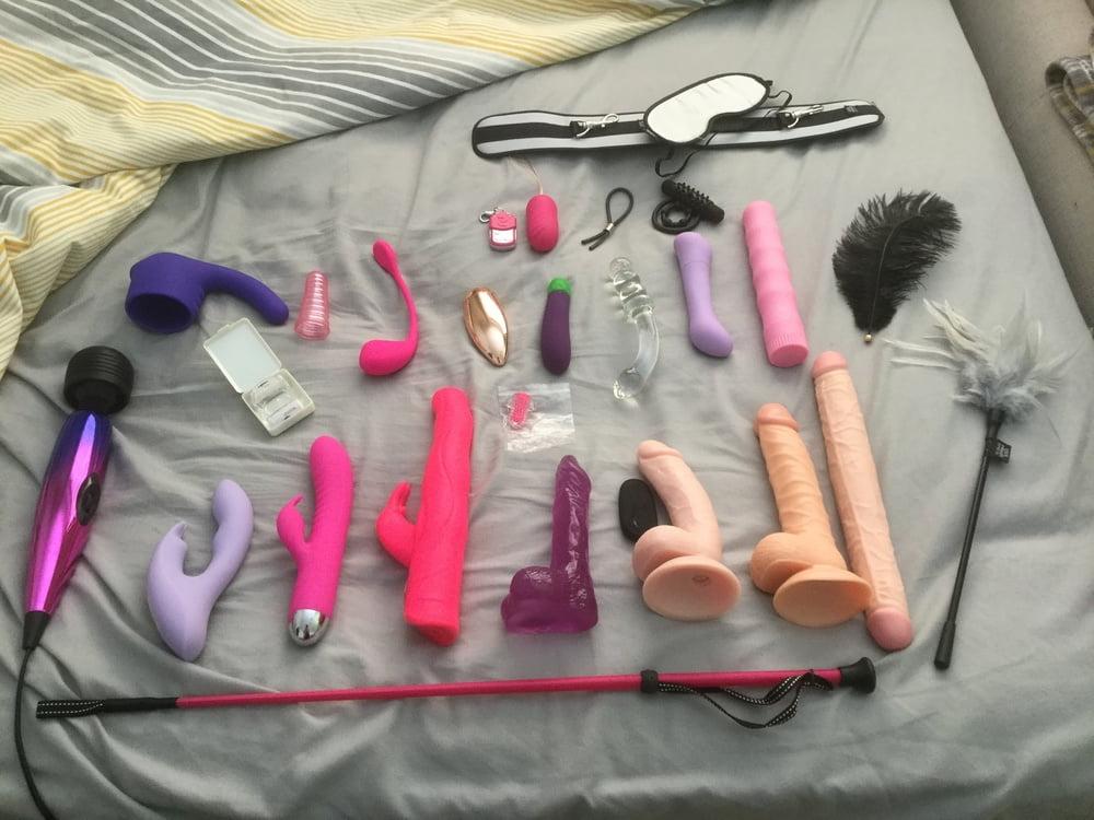 5P The toys my pussy likes