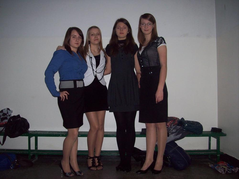 25P sexy females in tights pantyhose nylons 122