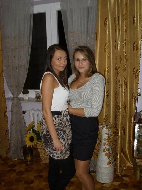 25P sexy females in tights pantyhose nylons 122