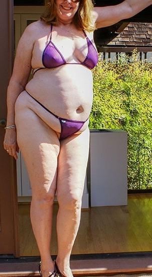 25P sexy matures, curvy, and BBWs in swim suits