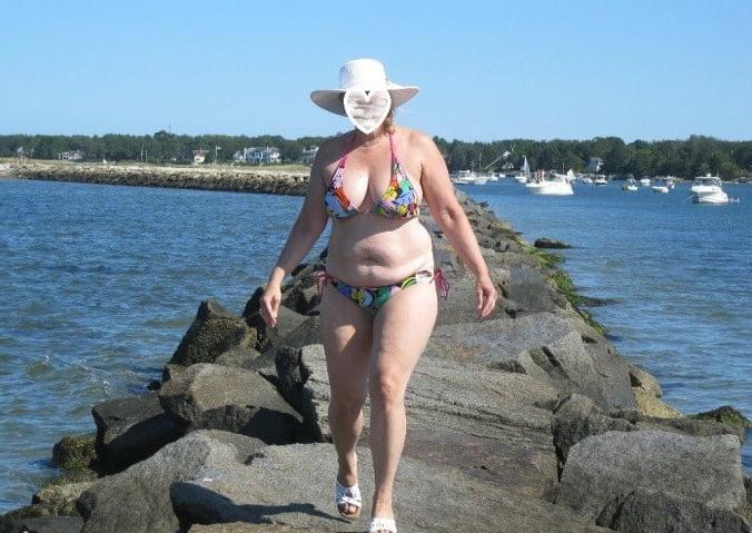 25P sexy matures, curvy, and BBWs in swim suits