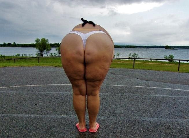 25P sexy matures, curvy, and BBWs in swim suits