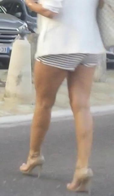 9P sexy milf mini short long legs high heels so hot