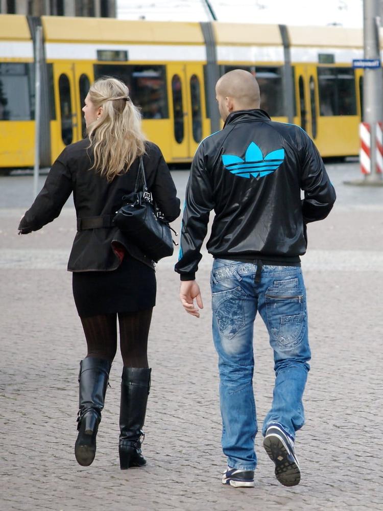 25P pantyhose in the streets 2