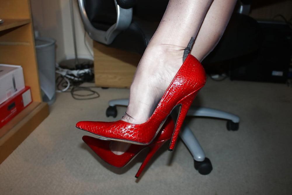 25P heels 83