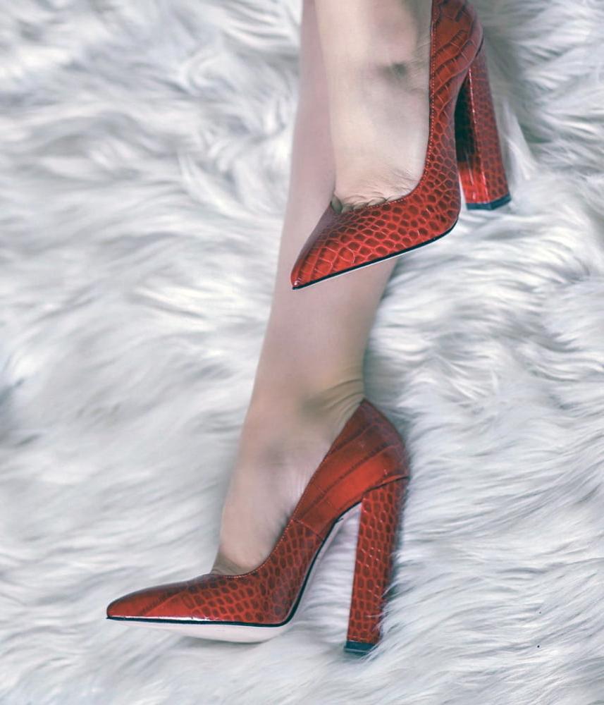 25P heels 83