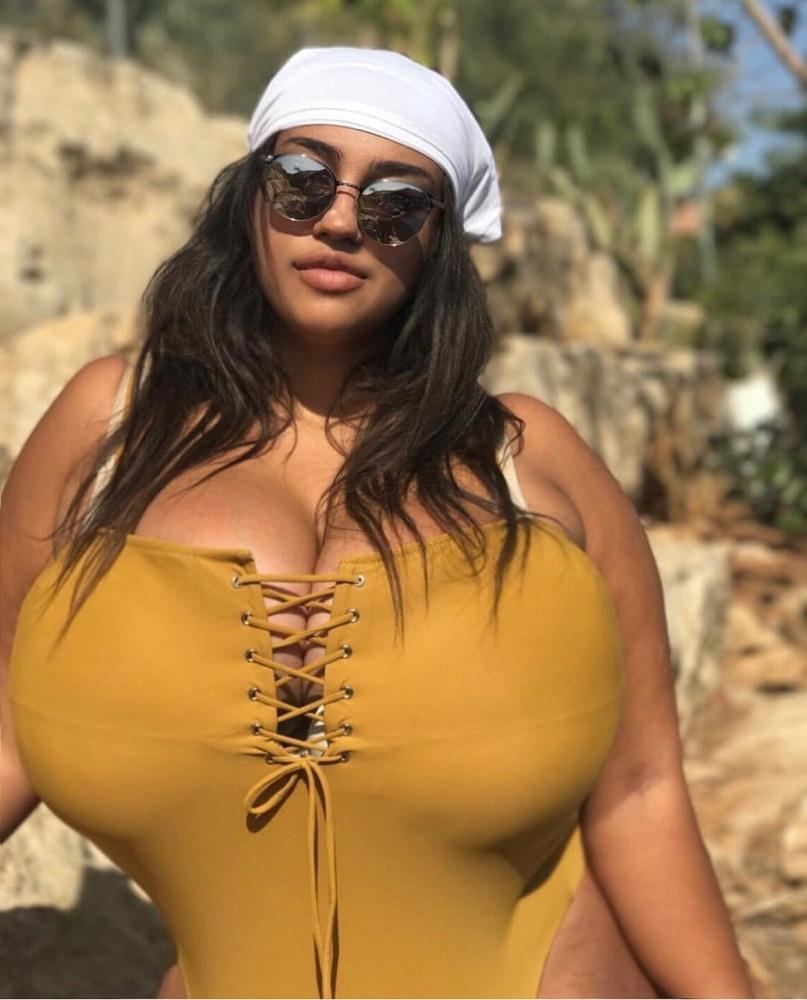25P big breast dress 9