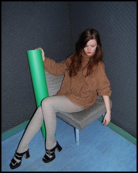 25P sexy females in tights pantyhose nylons 121
