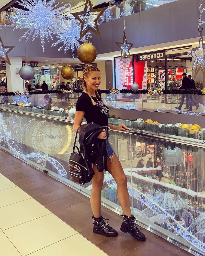 25P Aleksandra P. Hot Serbian Blonde Singer