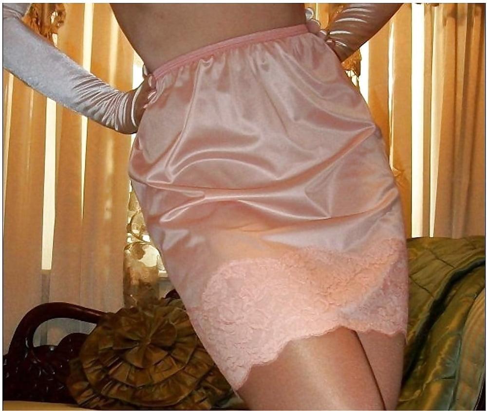 25P Silky Lacy Lingerie Slips Panties And More !