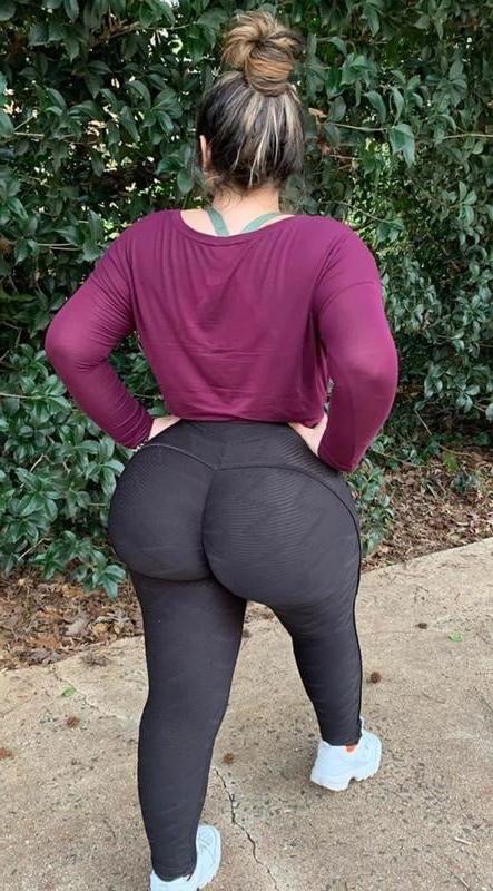 25P Tongue Fuck Tight Dirty Assholes