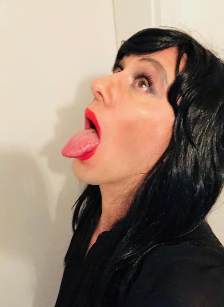 5P Cock hungry slut