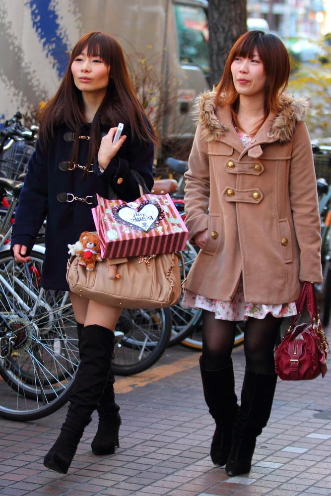 25P Street Pantyhose - Real Life Asian Cunts in Tights