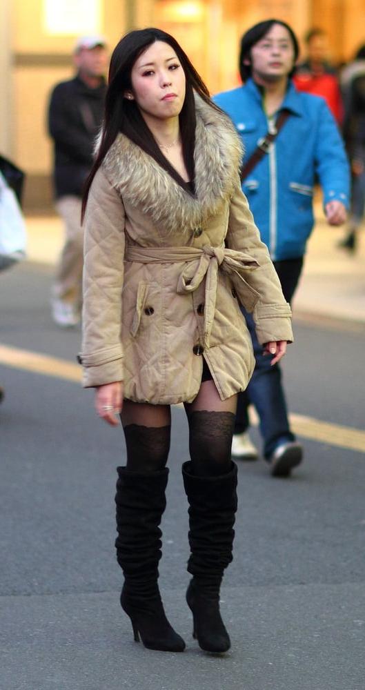 25P Street Pantyhose - Real-Life Asian Cunts in Tights
