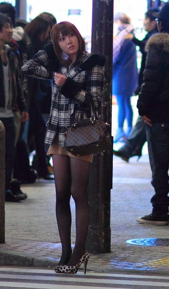 25P Street Pantyhose - Real-Life Asian Cunts in Tights