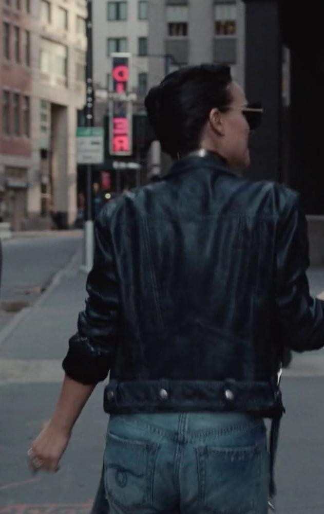 11P NATALIE PORTMAN TIGHT LITTLE ASS