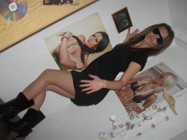 25P sexy females in tights pantyhose nylons 119