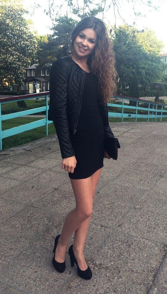 25P sexy females in tights pantyhose nylons 119