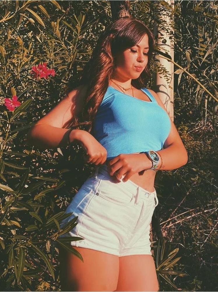 25P Anna Pepe sexy teen girl
