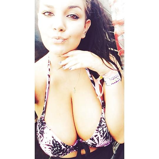 25P big breasts in swimwear 7